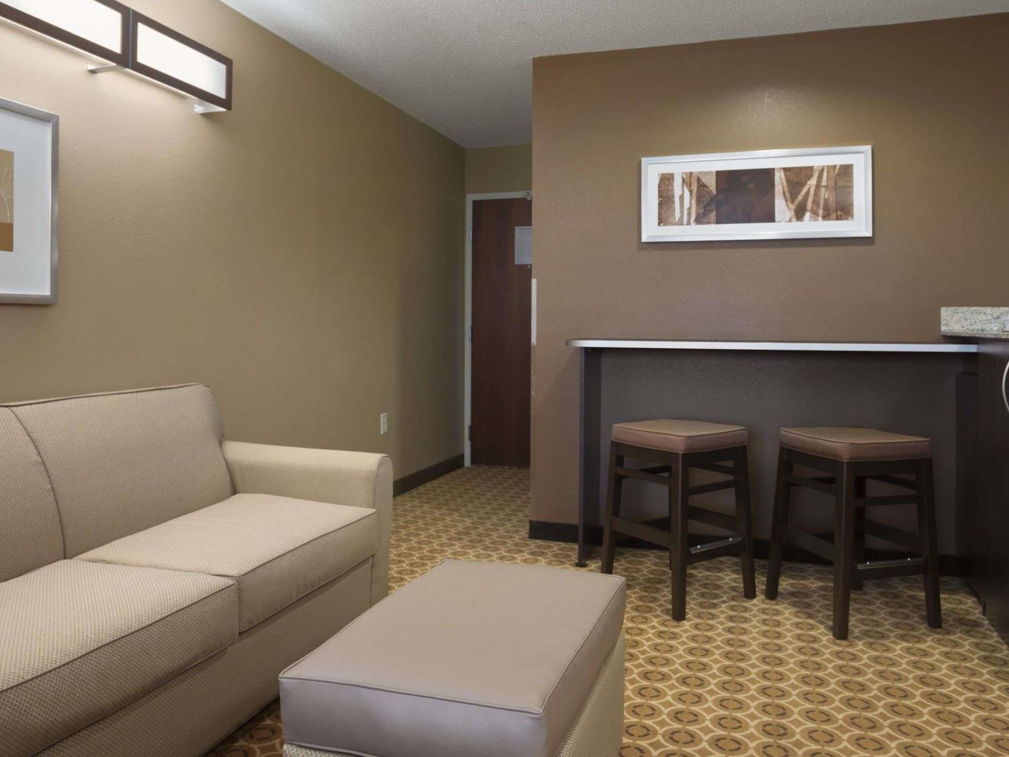 Sonesta Essential Fairmont Hotel Екстериор снимка